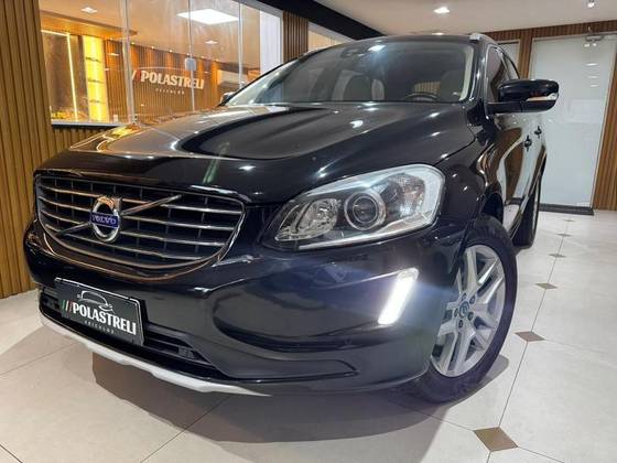 VOLVO XC60 2.0 T5 MOMENTUM GASOLINA 4P AUTOMÁTICO